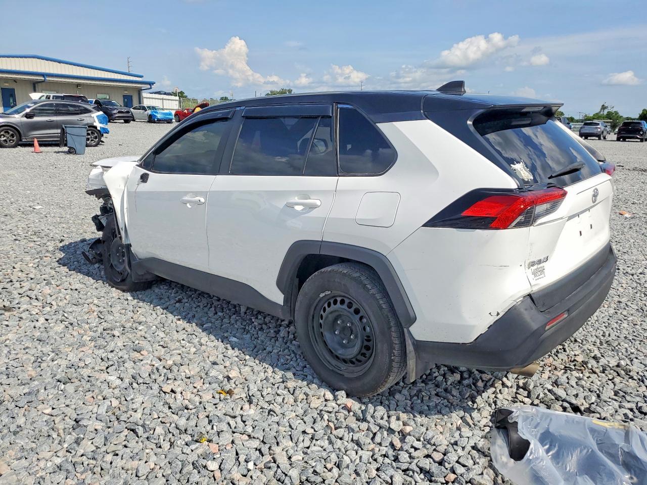 2023 Toyota Rav4 Le - Image 2