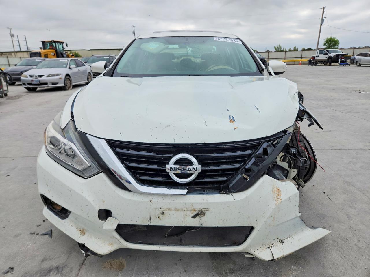 2016 Nissan Altima - Фото 5