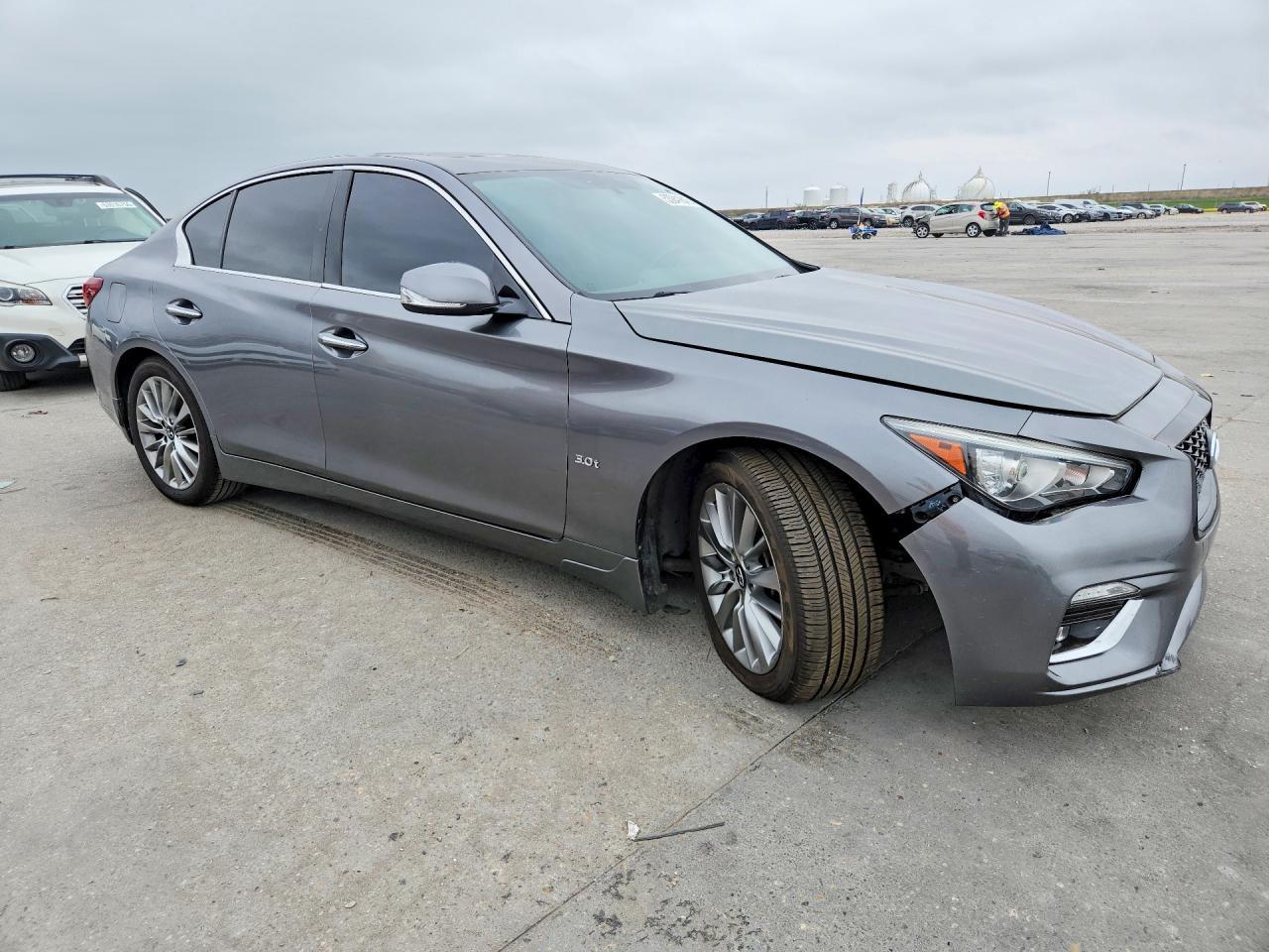 2019 Infiniti Q50 3.0T Luxe - Фото 4