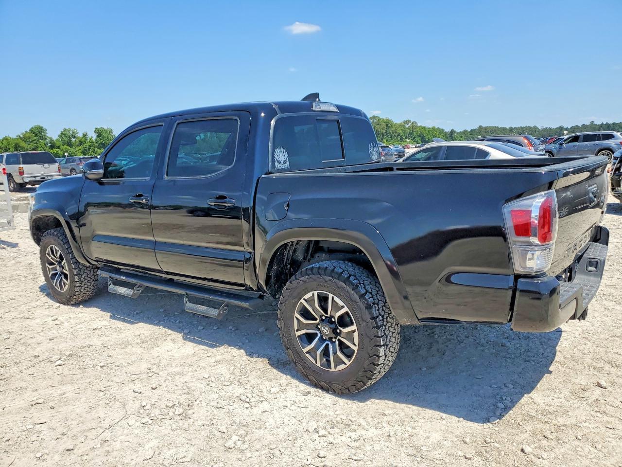 2023 Toyota Tacoma Trd Sport - Image 2