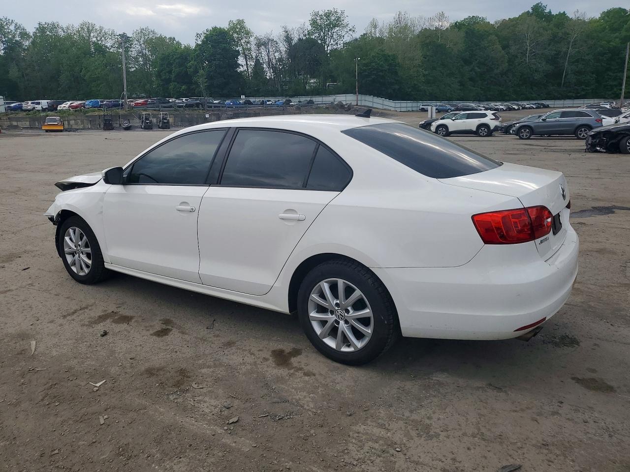 2011 Volkswagen Jetta Se - Фото 2