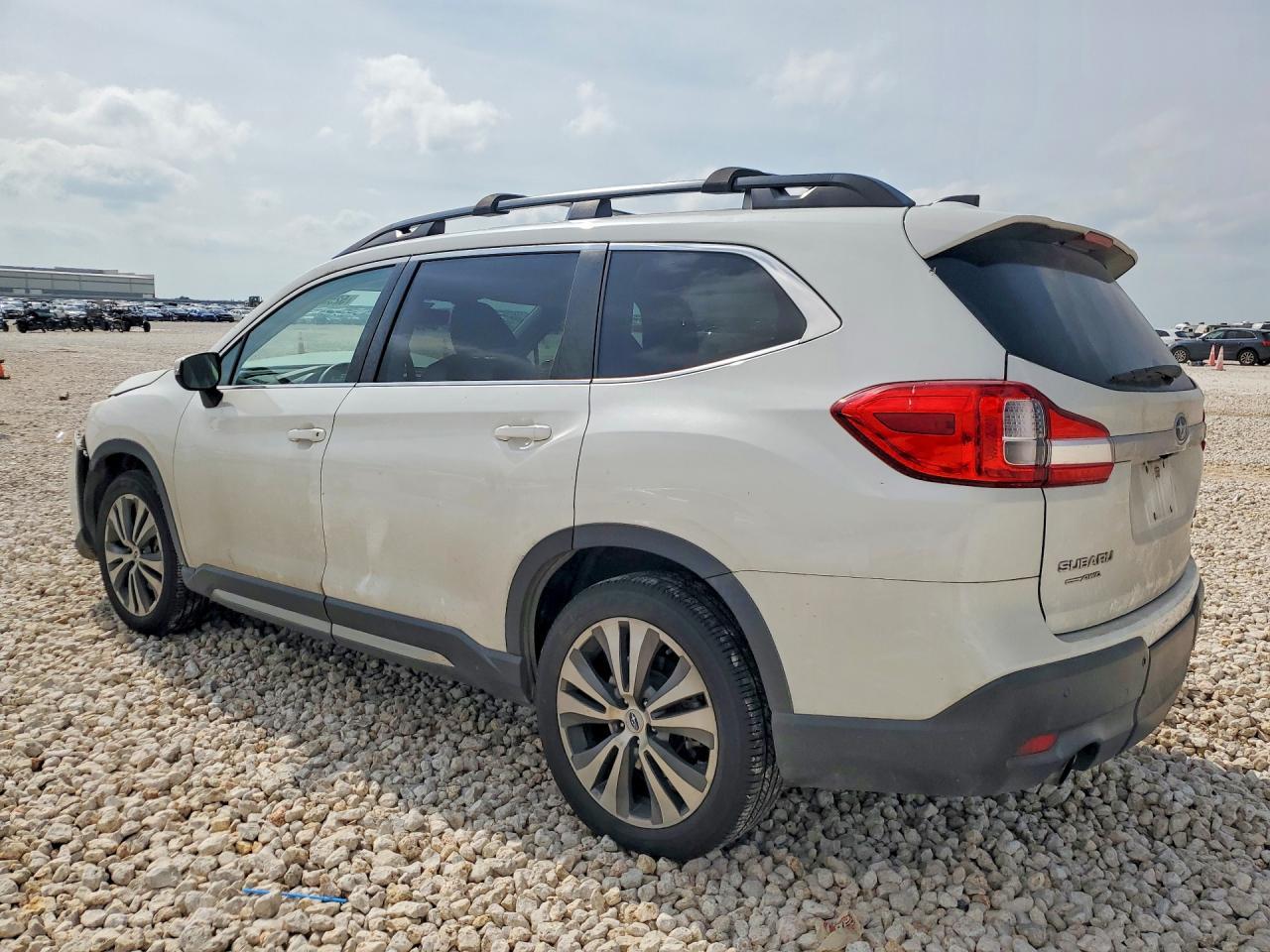 2019 Subaru Ascent Limited - Фото 2