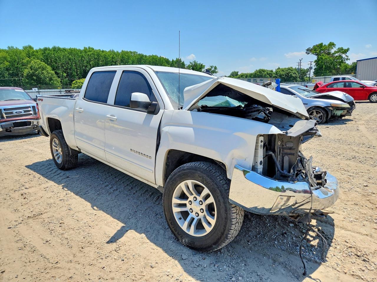 2018 Chevrolet Silverado K1500 Lt - Image 4