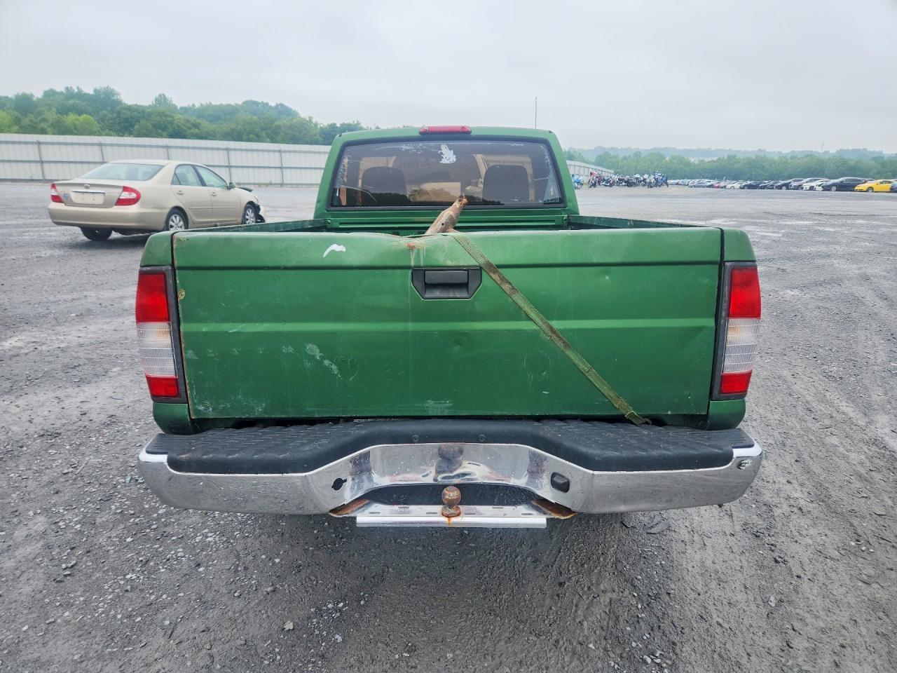1998 Nissan Frontier - Фото 6