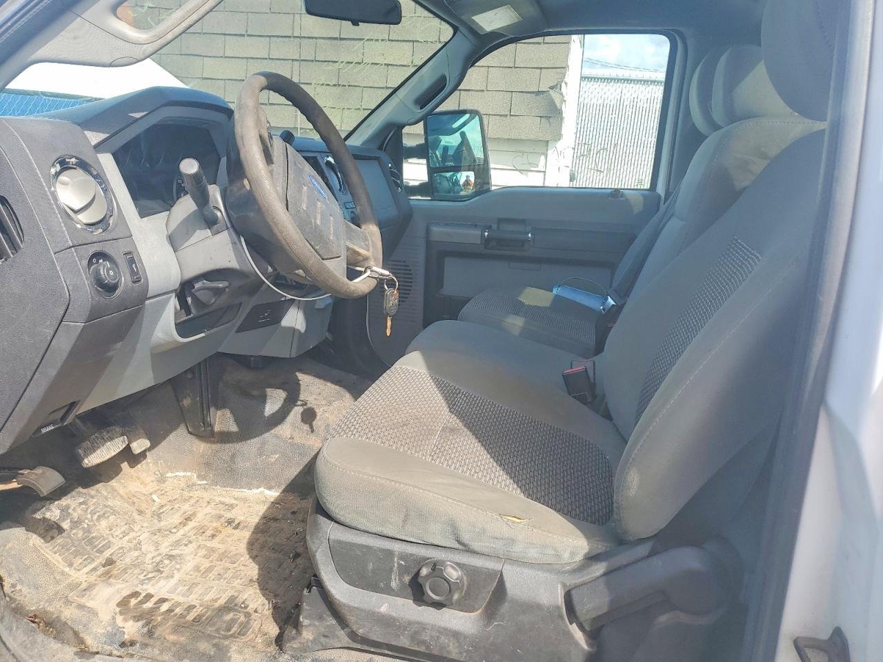 2012 Ford F250 Super Duty - Image 7