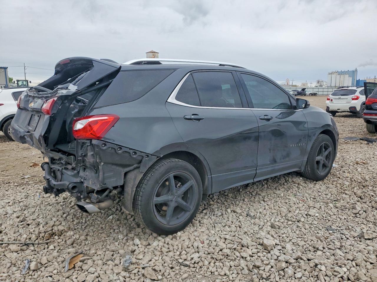 2019 Chevrolet Equinox Lt - Image 3
