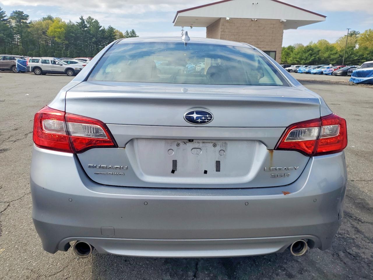 2017 Subaru Legacy 3.6R Limited - Фото 6