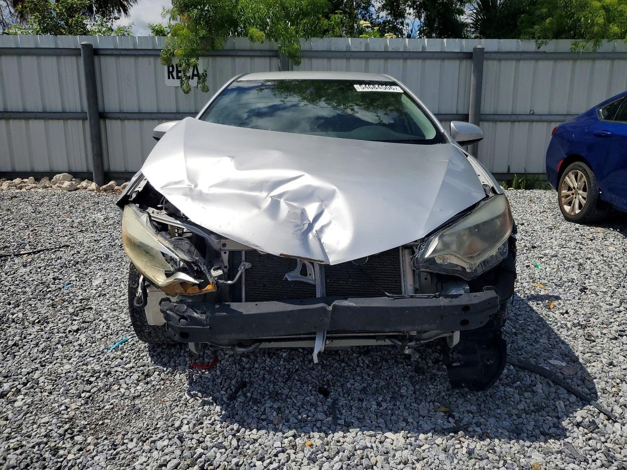 2015 Toyota Corolla Le - Image 5