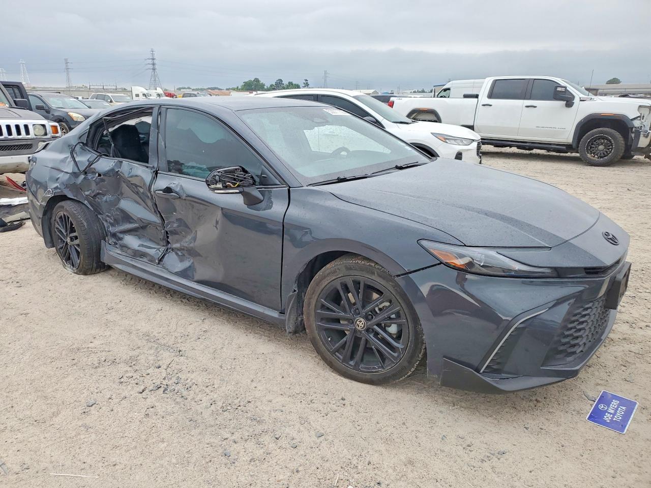 2025 Toyota Camry - Фото 4