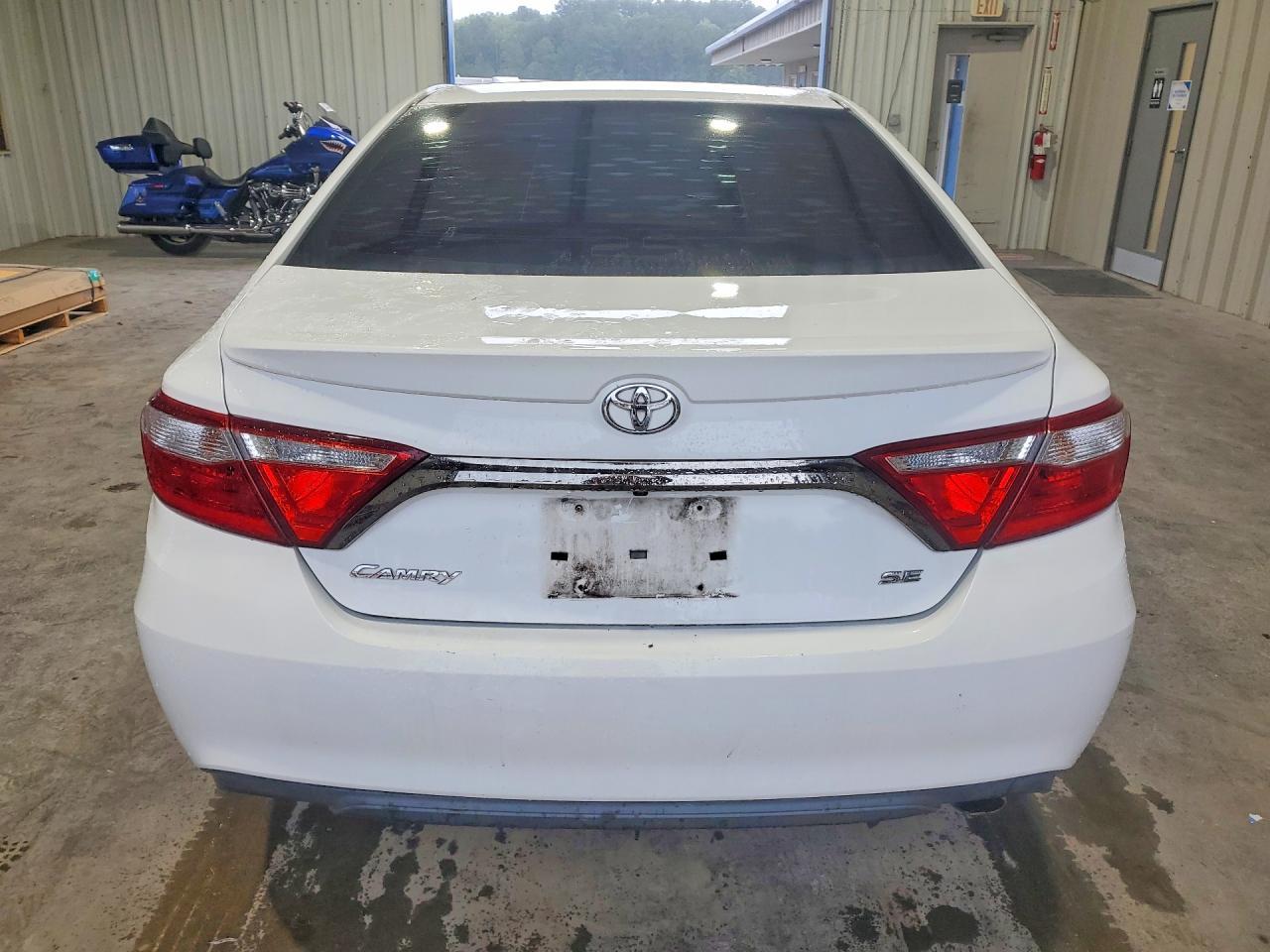 2016 Toyota Camry Se - Фото 6