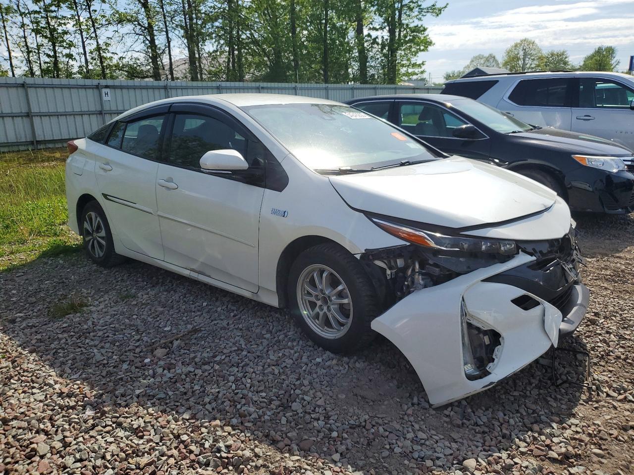 2017 Toyota Prius Prime Premium - Фото 4