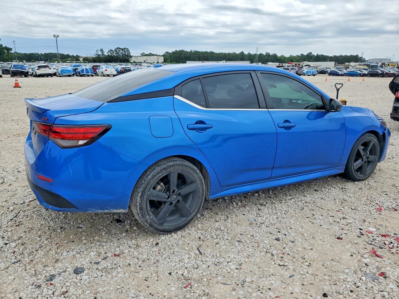 2024 Nissan Sentra Sr - Image 3
