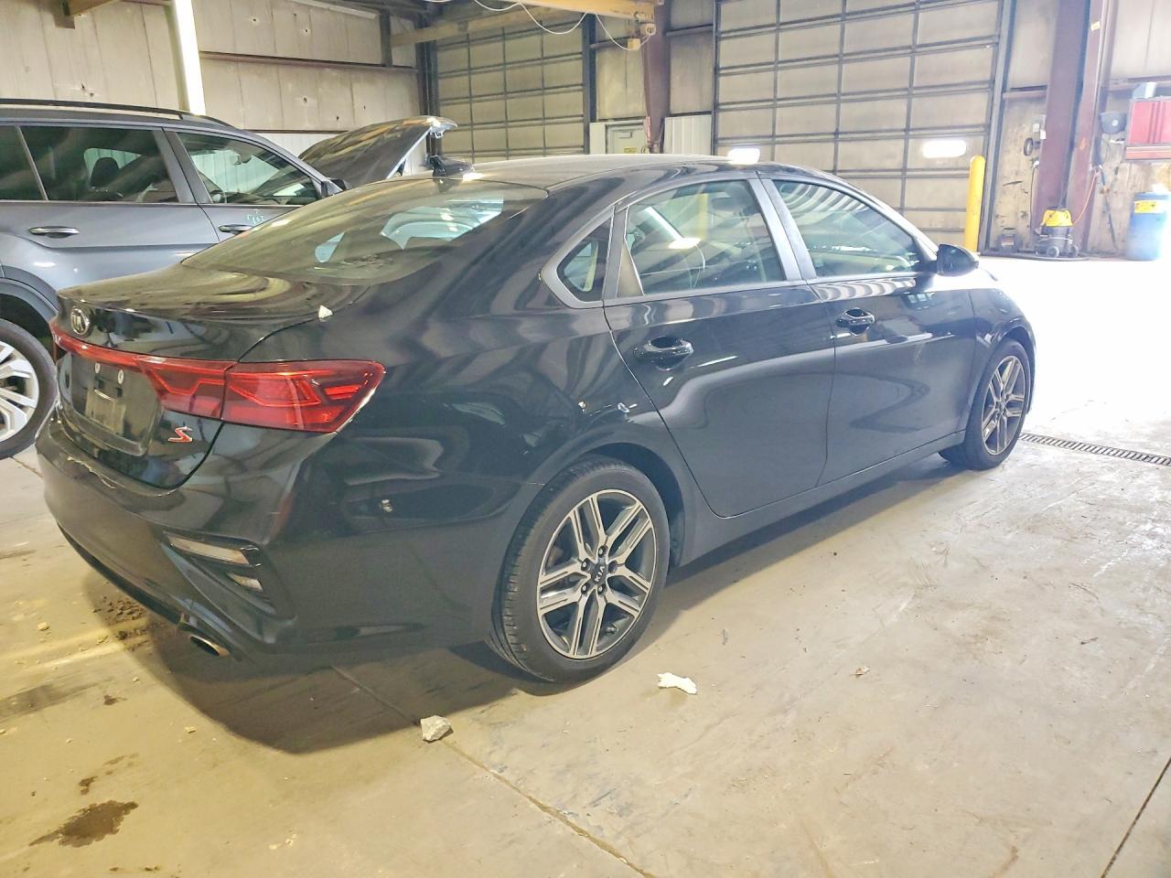 2019 Kia Forte S - Фото 3