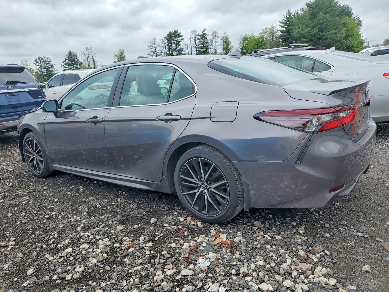 2023 Toyota Camry Se - Фото 2