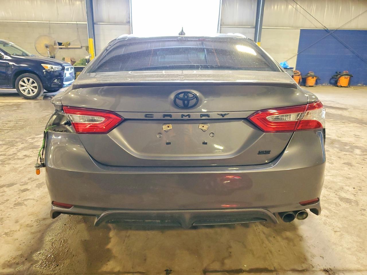 2020 Toyota Camry Se - Image 6