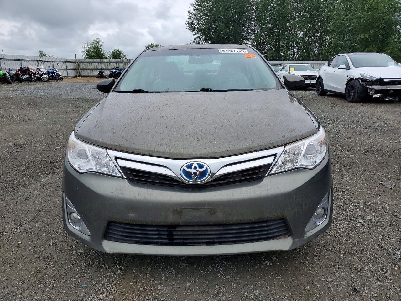 2012 Toyota Camry Hybrid Xle - Image 5