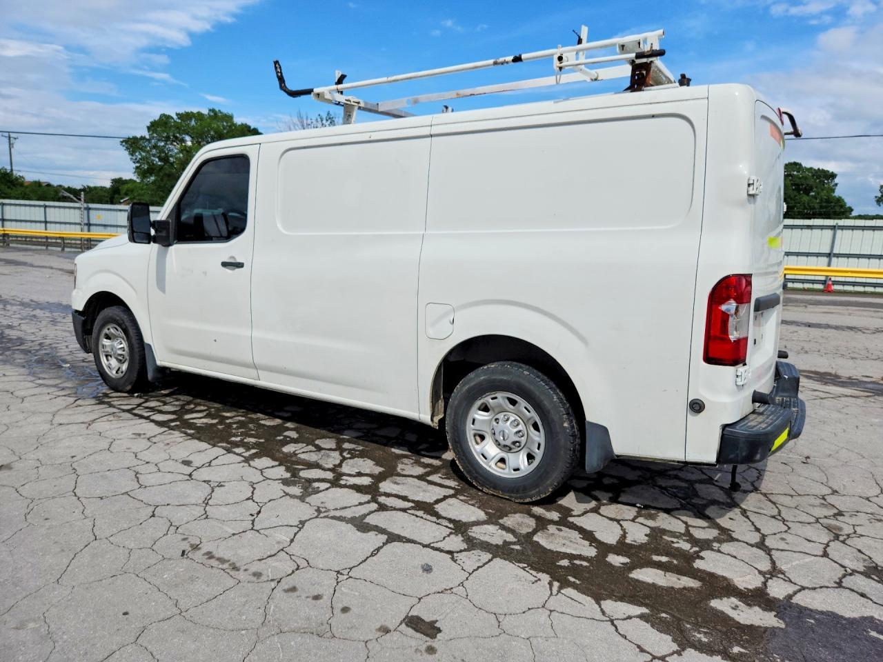 2020 Nissan Nv 2500 Hd Sv - Image 2