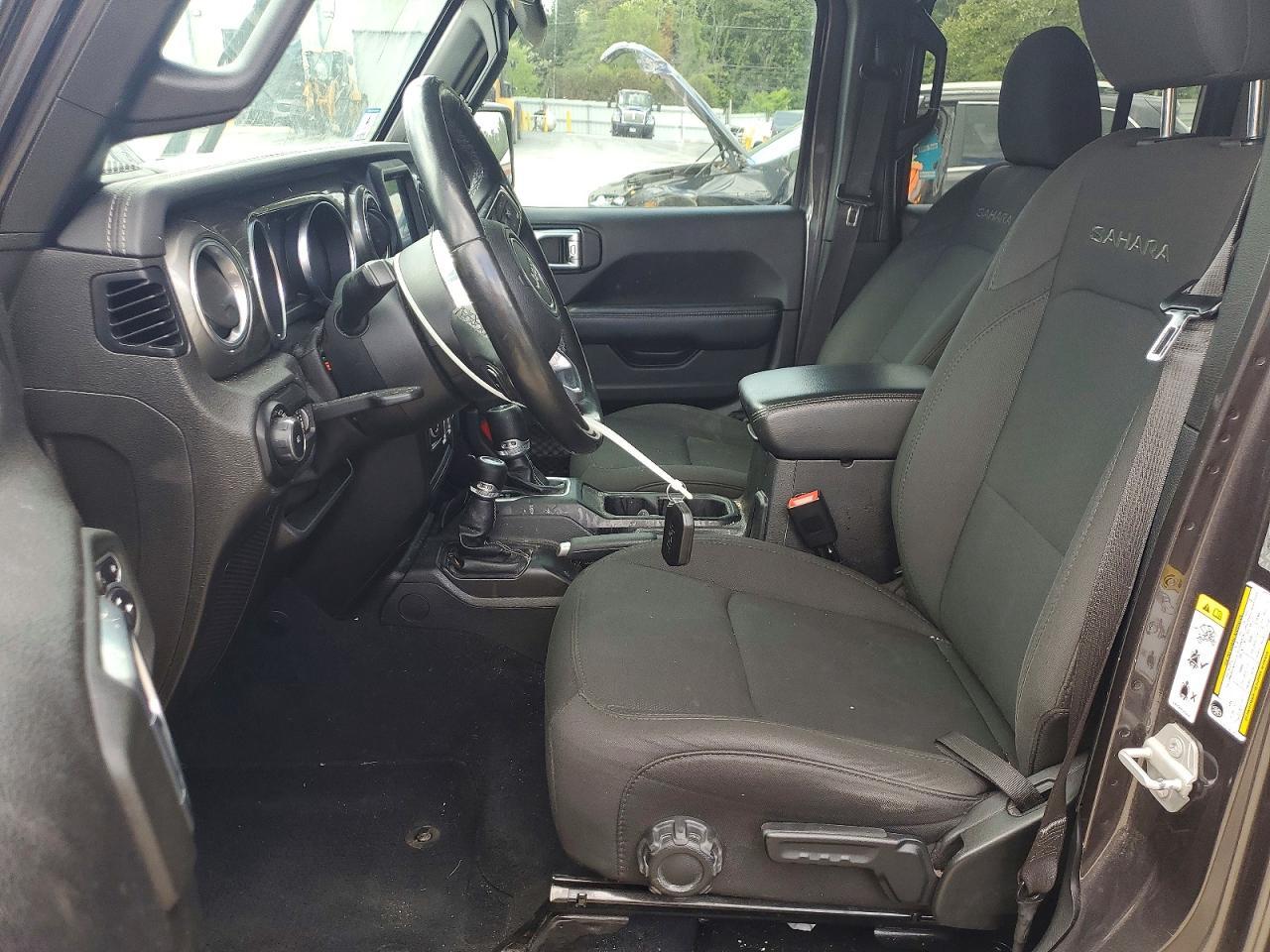 2020 Jeep Wrangler Unlimited Sahara - Image 7