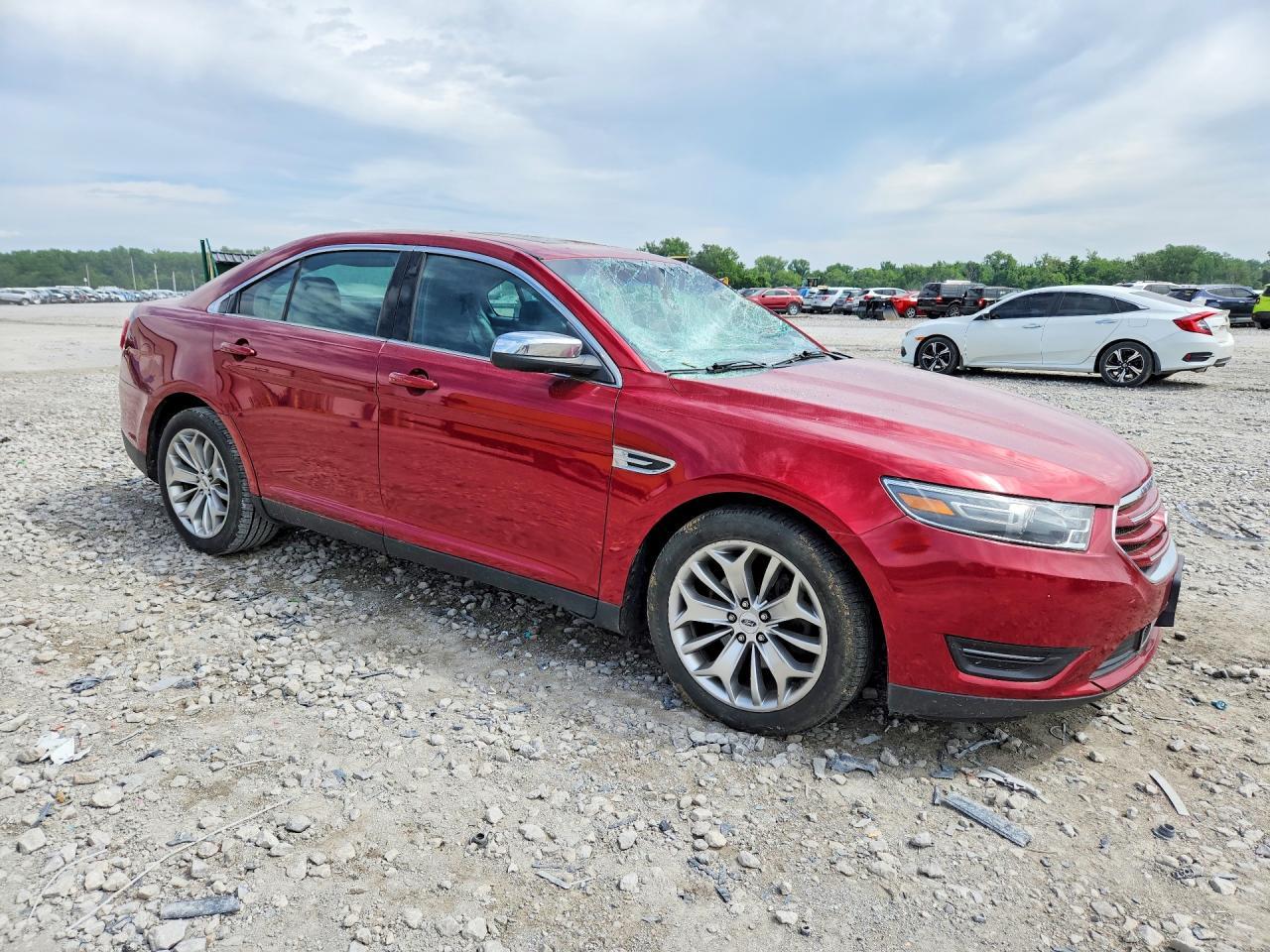 2016 Ford Taurus Limited - Image 4