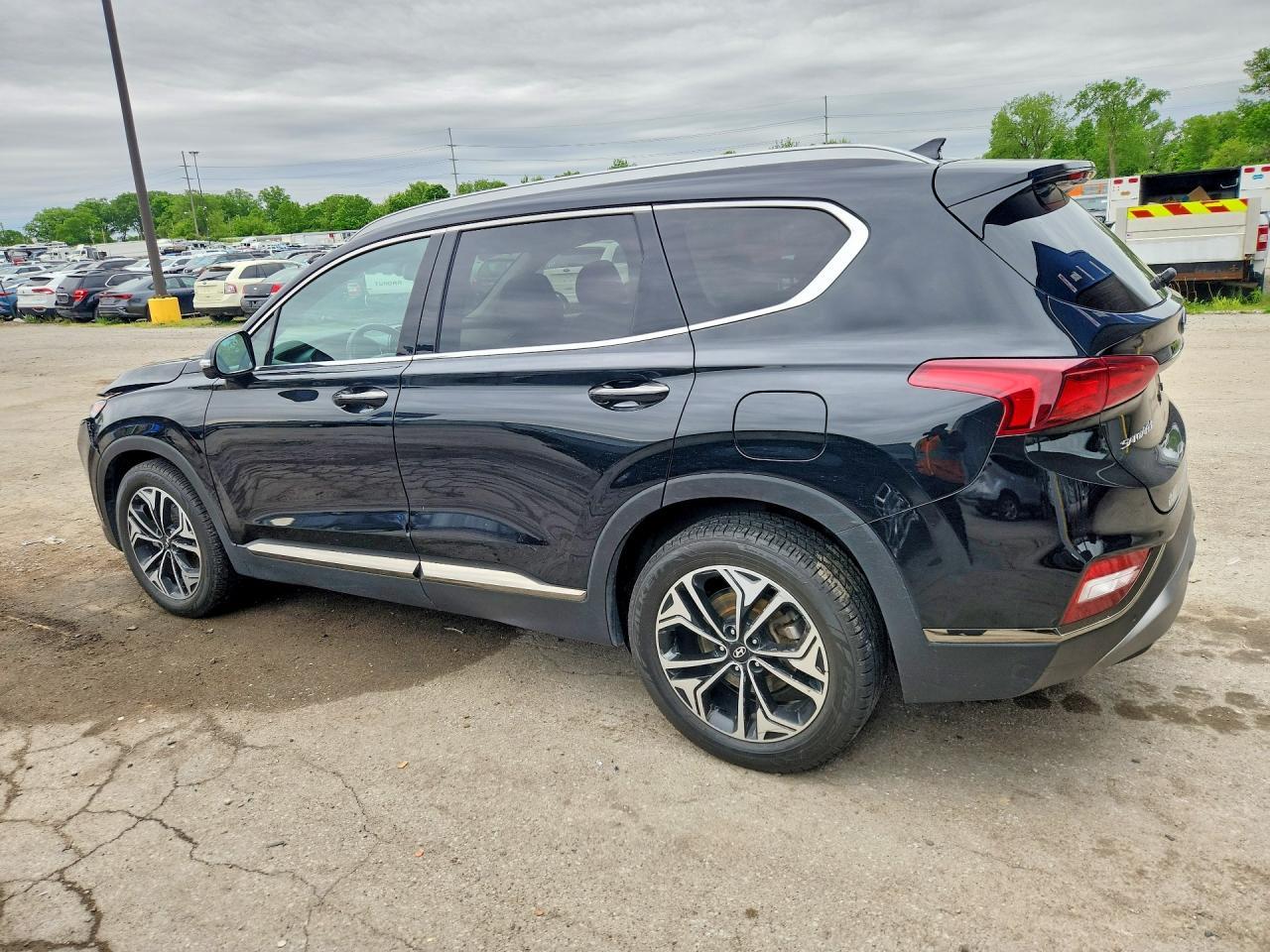 2020 Hyundai Santa Fe Limited 2.0T - Фото 2