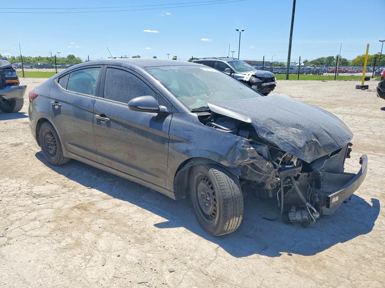 2020 Hyundai Elantra Se - Image 4