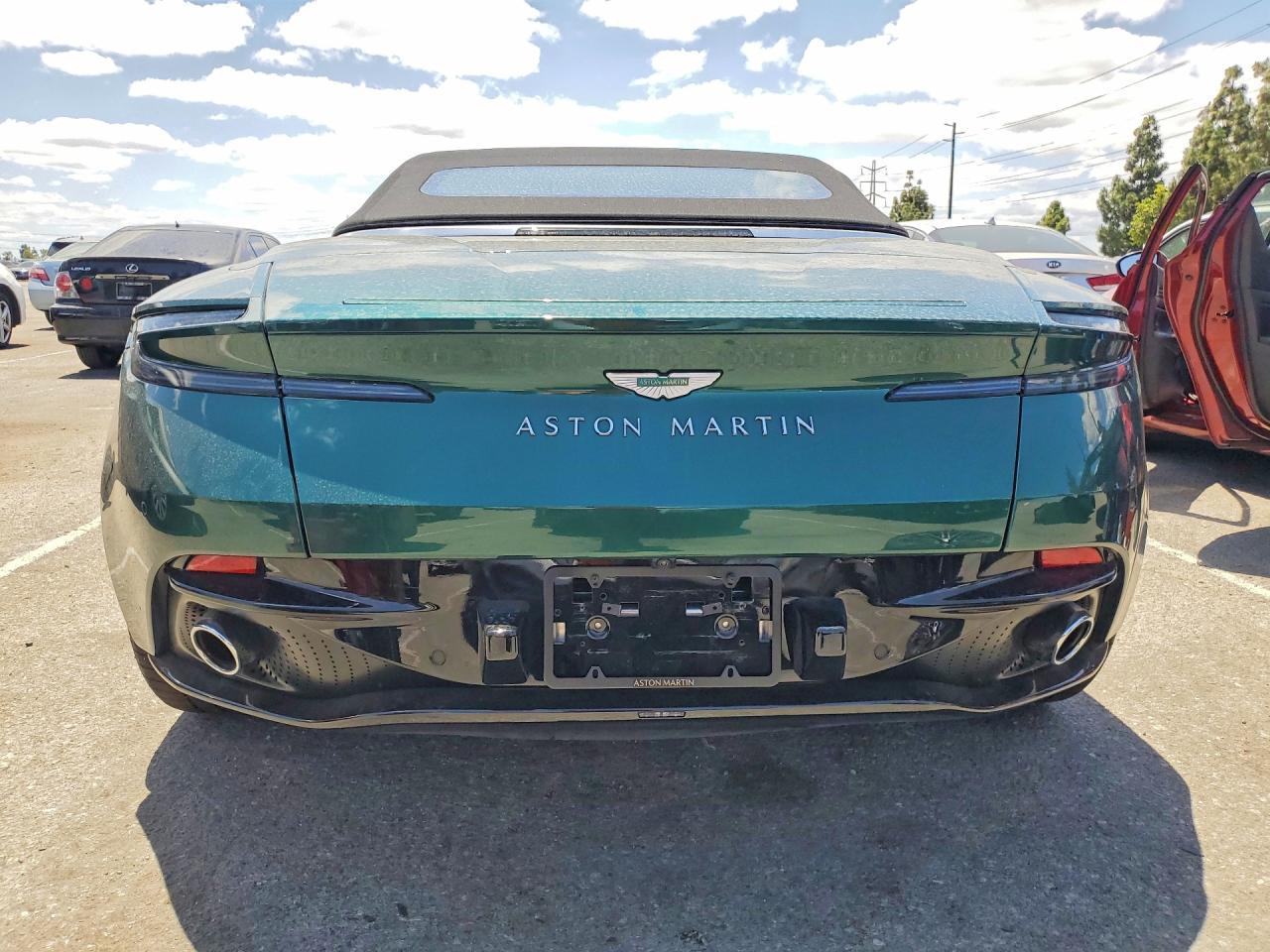 2025 Aston Martin Db12 - Фото 6