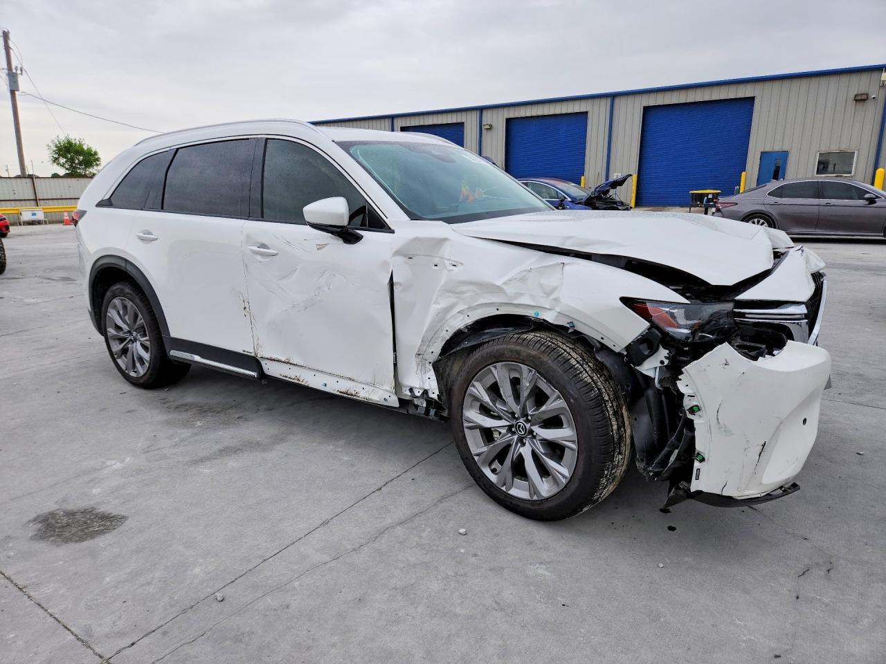 2024 Mazda Cx-90 Premium - Image 4
