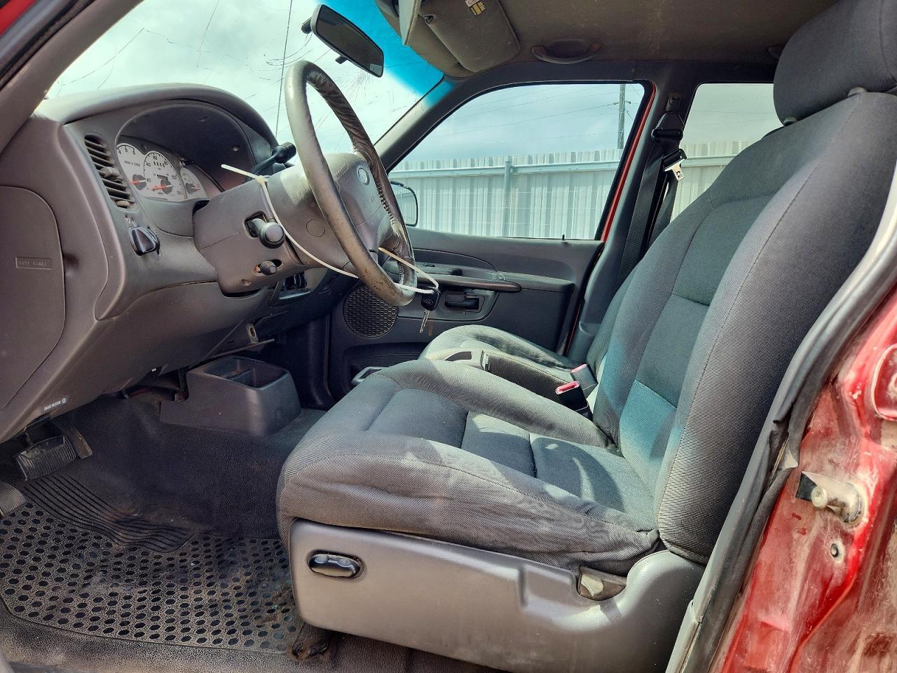 2001 Ford Explorer Sport Trac - Image 7