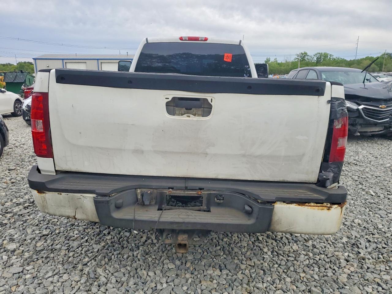2010 GMC Sierra K3500 - Фото 6