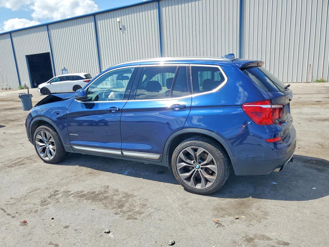 2015 BMW X3 xDrive28D - Image 2