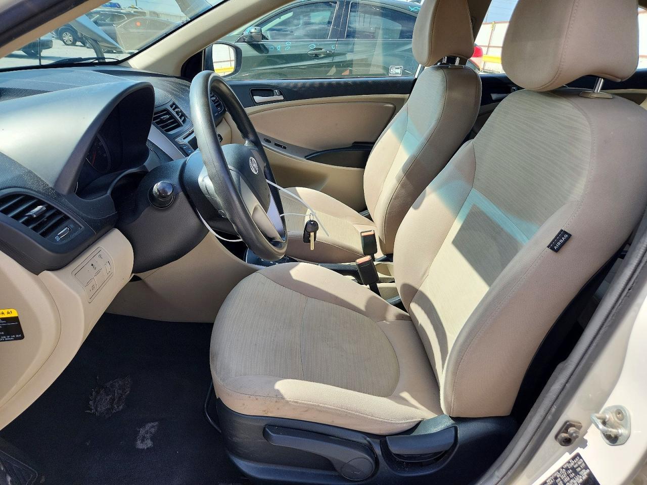 2016 Hyundai Accent Se - Image 7