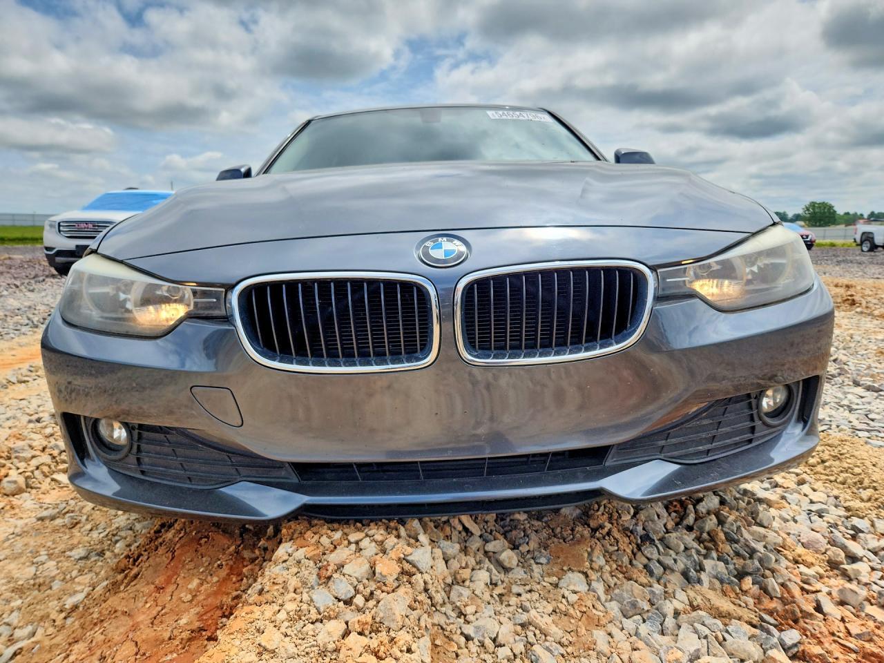 2015 BMW 320 I - Image 5