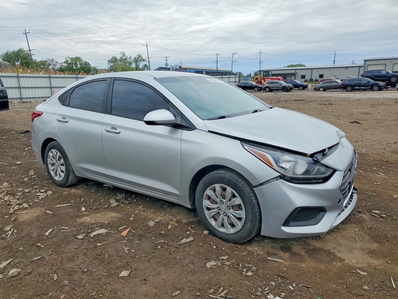 2019 Hyundai Accent Se - Фото 4