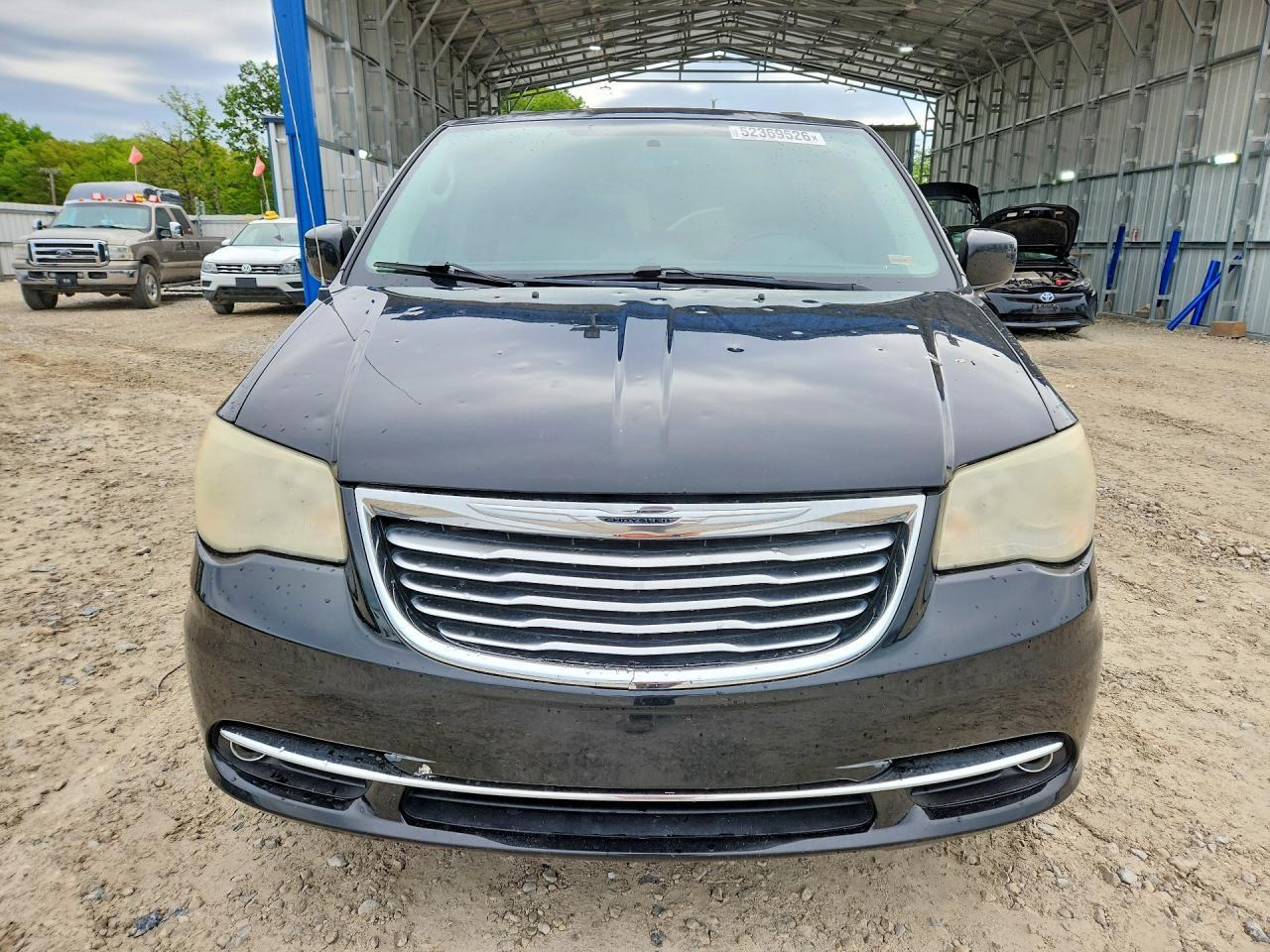 2013 Chrysler Town & Country Touring - Фото 5