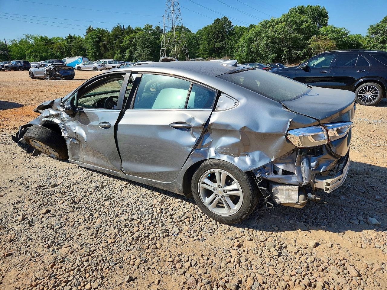 2018 Chevrolet Cruze Lt - Image 2