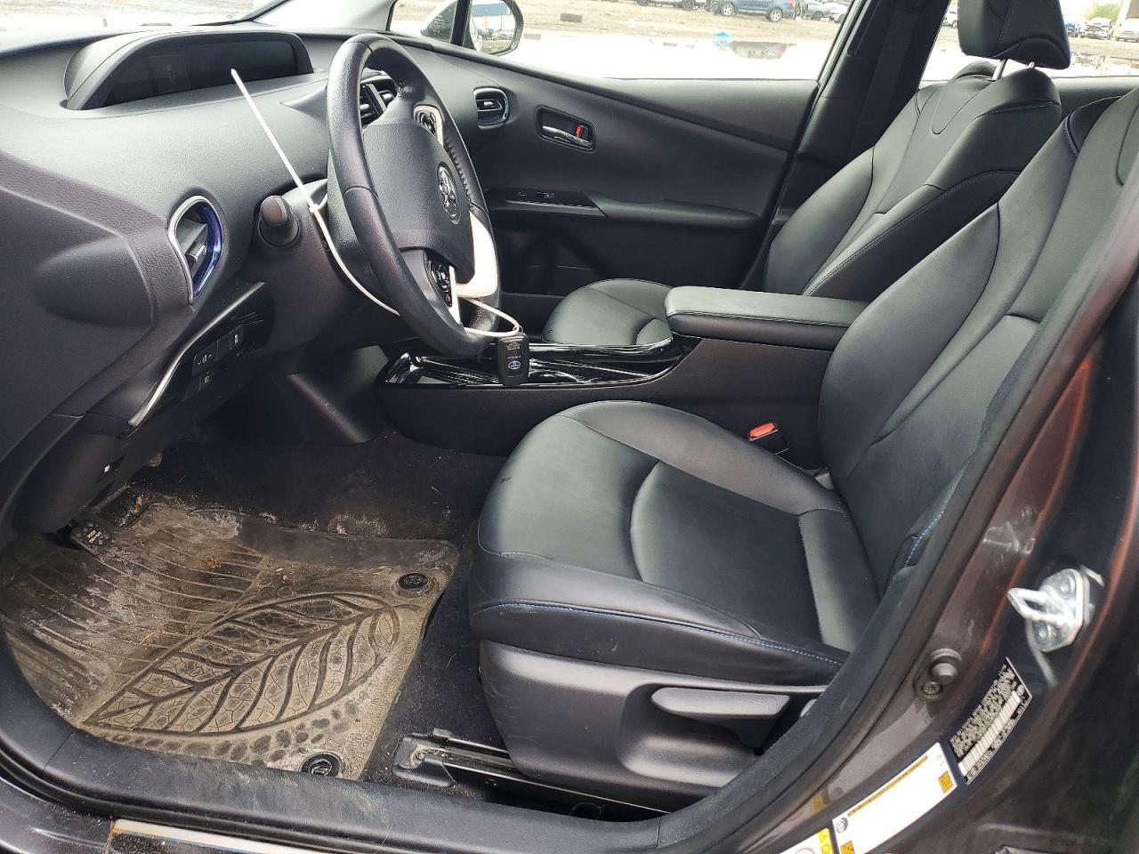 2017 Toyota Prius Three Touring - Фото 7