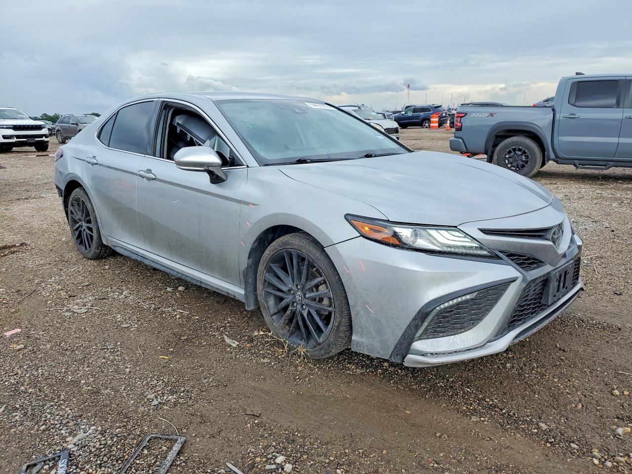 2022 Toyota Camry Xse - Фото 4