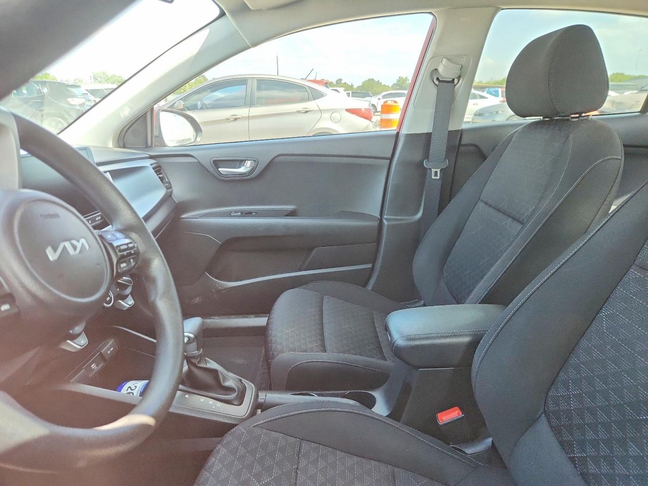 2022 Kia Rio S - Image 7