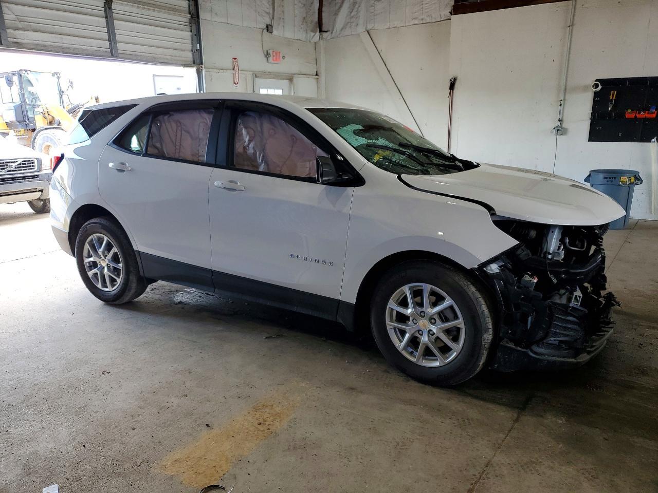 2024 Chevrolet Equinox Ls - Фото 4