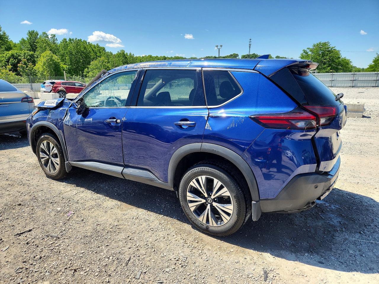 2021 Nissan Rogue Sv - Фото 2
