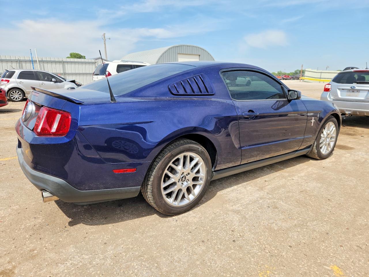 2012 Ford Mustang - Фото 3