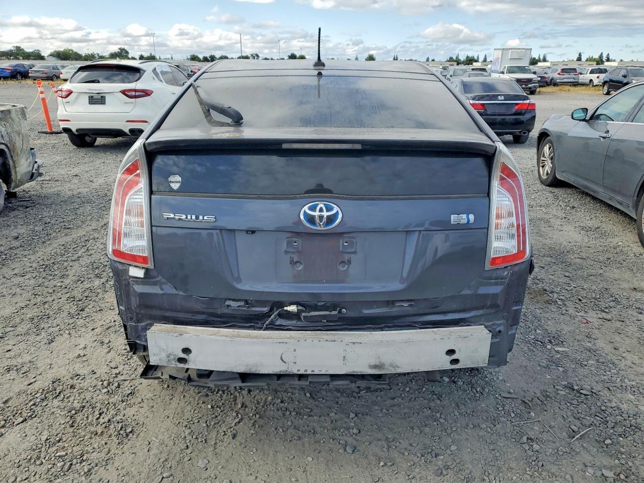 2014 Toyota Prius Three - Фото 6