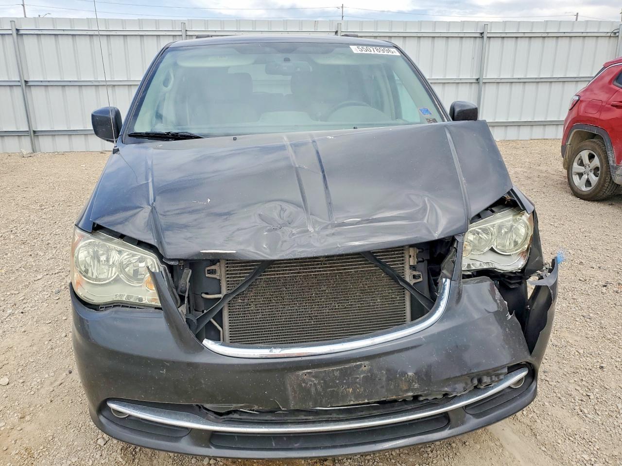 2011 Chrysler Town & Country Touring - Фото 5
