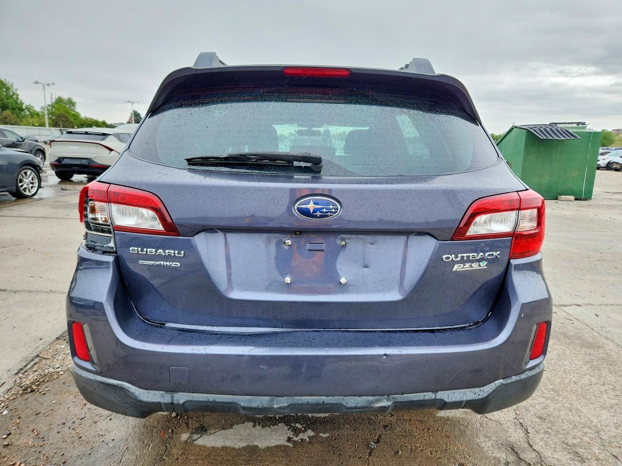 2015 Subaru Outback 2.5I - Image 6