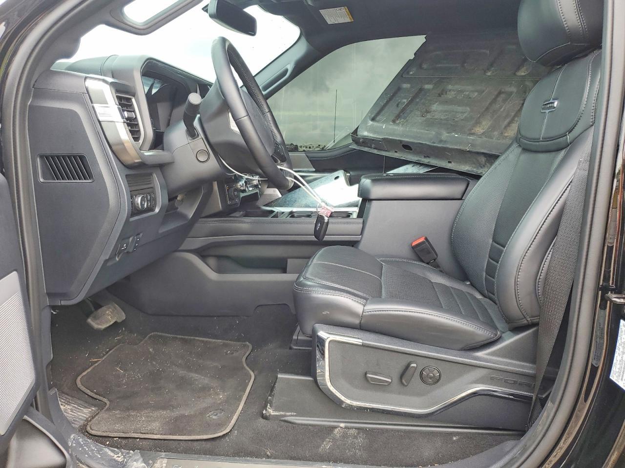 2025 Ford F250 Super Duty - Фото 7