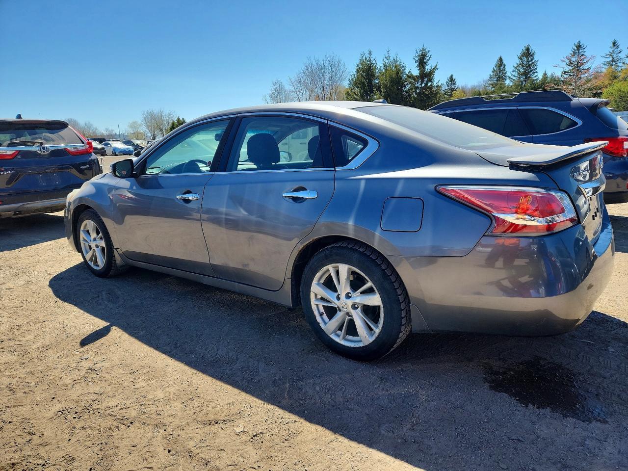 2015 Nissan Altima 2.5 - Фото 2