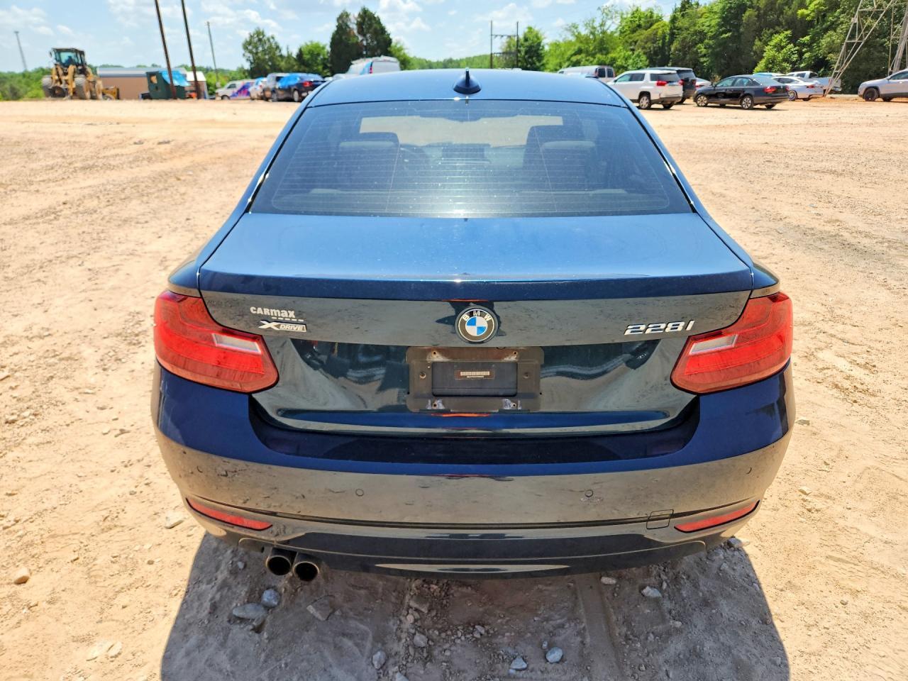 2015 BMW 228 Xi - Фото 6