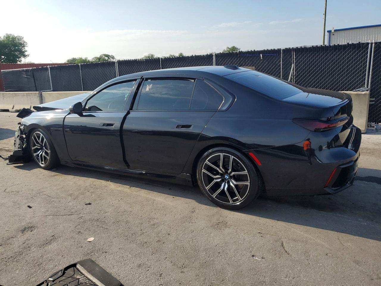 2023 BMW 740 I - Фото 2
