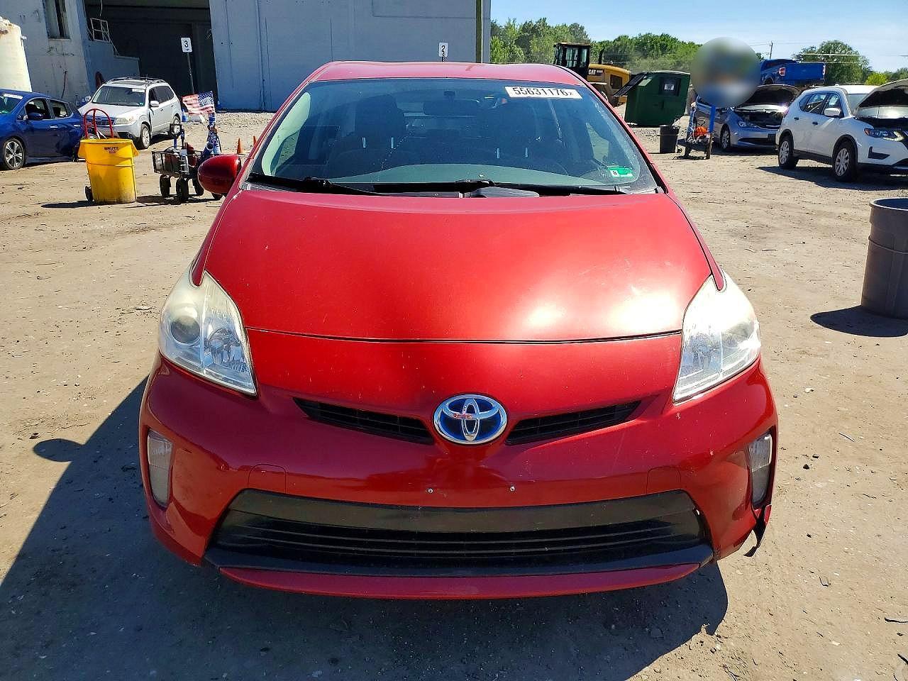 2015 Toyota Prius Two - Фото 5