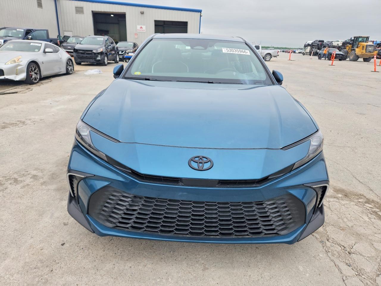 2026 Toyota Camry Se - Image 5